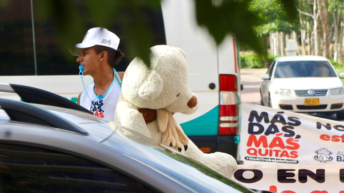 Los adultos de atrás se aprovecharían.

 – En la mira