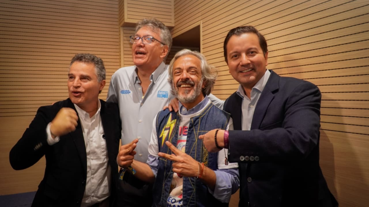 Sin Abelardo de la Espriella y Sergio Fajardo, se preparan alianzas para consultas interpartidarias en marzo

 – En la mira