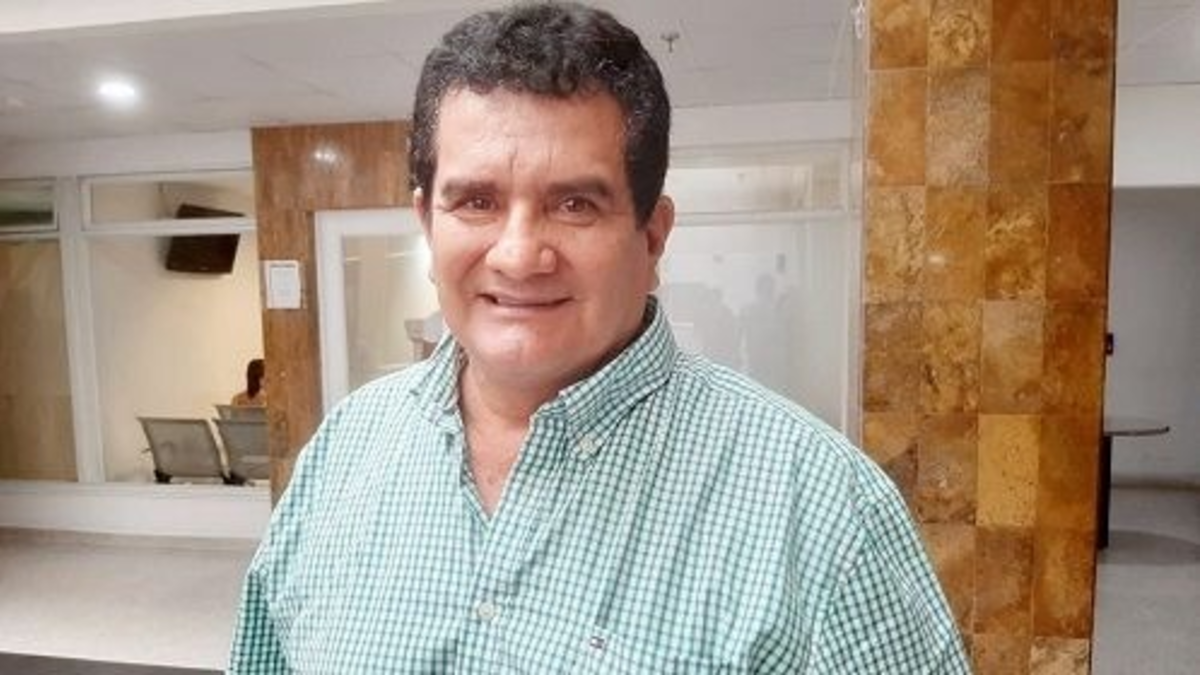 La Fiscalía General de la Nación presenta cargos contra Darío García, exalcalde de Hato Corozal en Casanare, por presunto incumplimiento del PAE en 2022.

 – En la mira