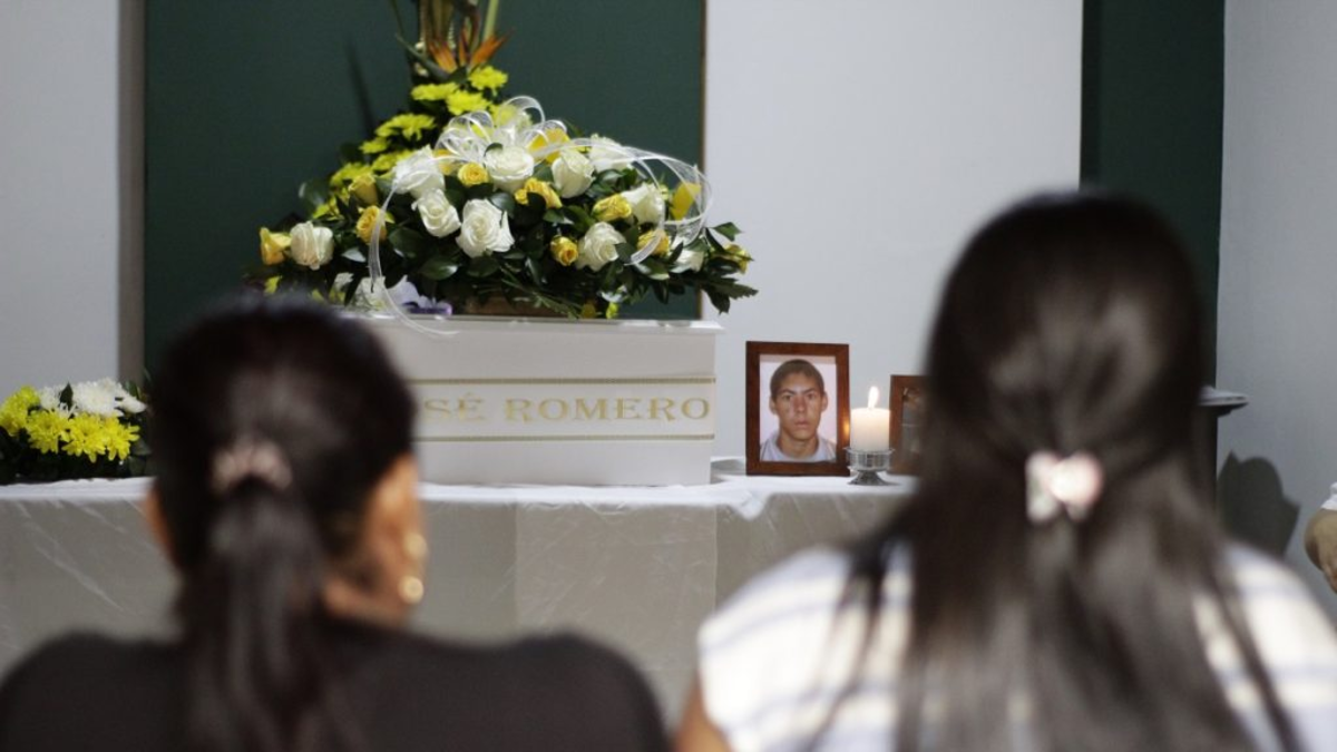 La historia de un joven huérfano residente en Antioquía que buscaba a su hermano mediano; Luego desapareció durante 22 años hasta que su cuerpo fue encontrado en el Valle.

 – En la mira