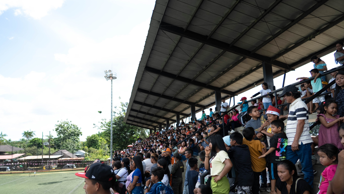 Fue una entrega de más de 2.000 regalos que llegaron vía aérea a Mitú en la nueva edición de Vuelos de Alegría

 – En la mira