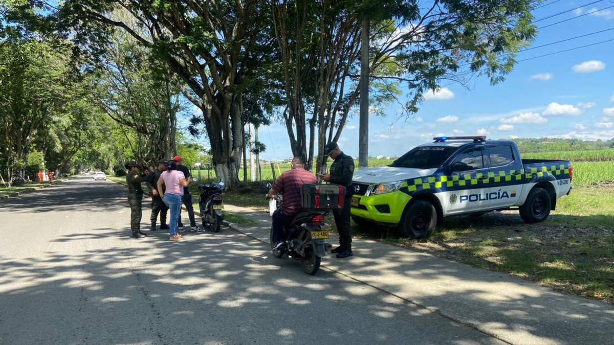 ¿Estás planeando un viaje en coche el día de Año Nuevo? No olvides estas recomendaciones para una conducción segura en el Valle del Cauca

 – En la mira