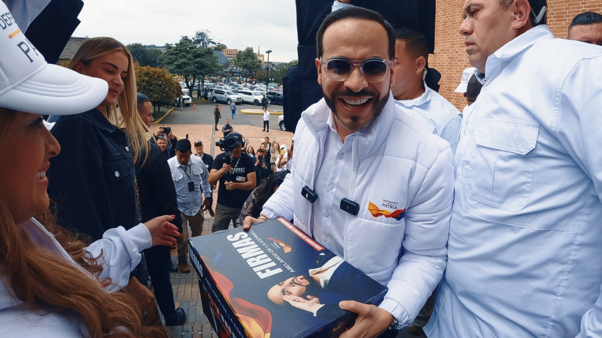 Abelardo de la Espriella lo lidera con 5.049.855 y los últimos registrados 240

 – En la mira