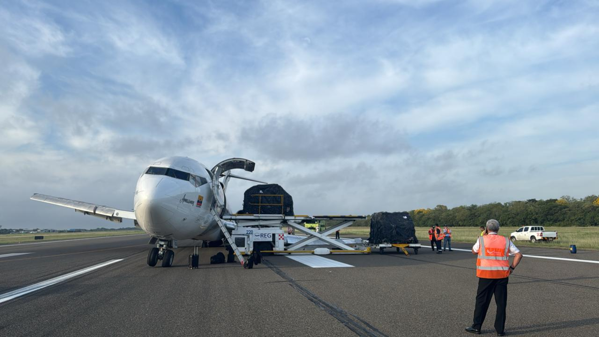 Continúa el cierre temporal del Aeropuerto Ernesto Cortissoz de Barranquilla tras incidente de avión de carga

 – En la mira