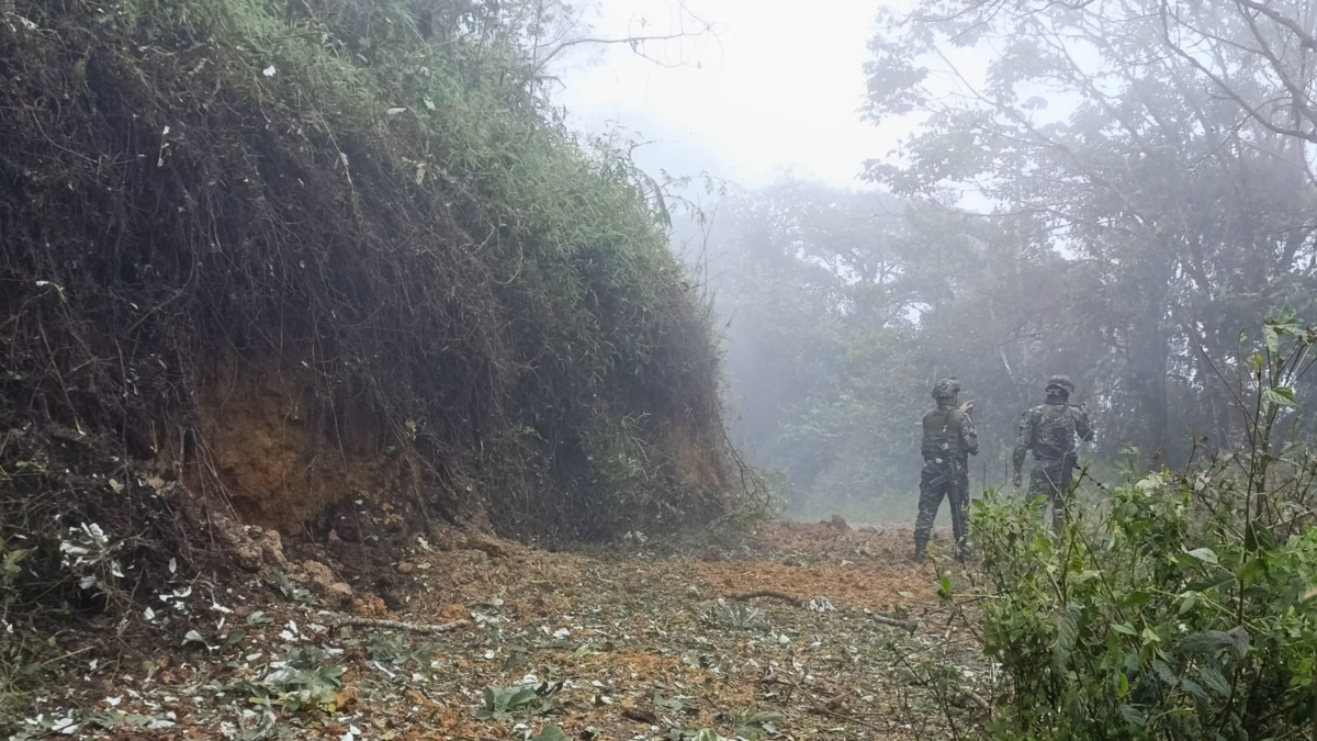 De esta manera, el ejército evitó la tragedia de soldados y más de 150 familias.

 – En la mira