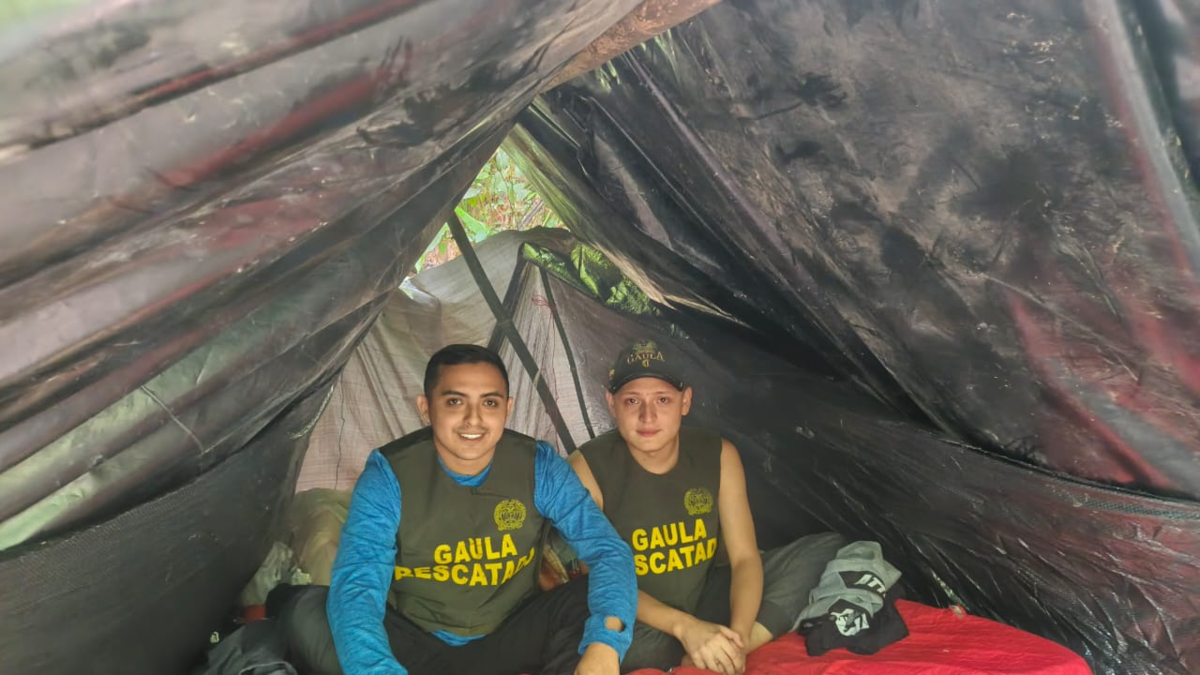 En esas condiciones fueron secuestrados el cantante Miguel Ayala y su manager en el Cauca.

 – En la mira