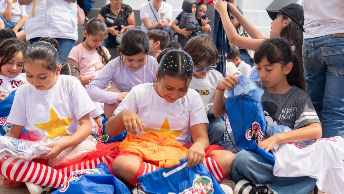 Gracias a este proyecto se iluminaron varias casas

 – En la mira