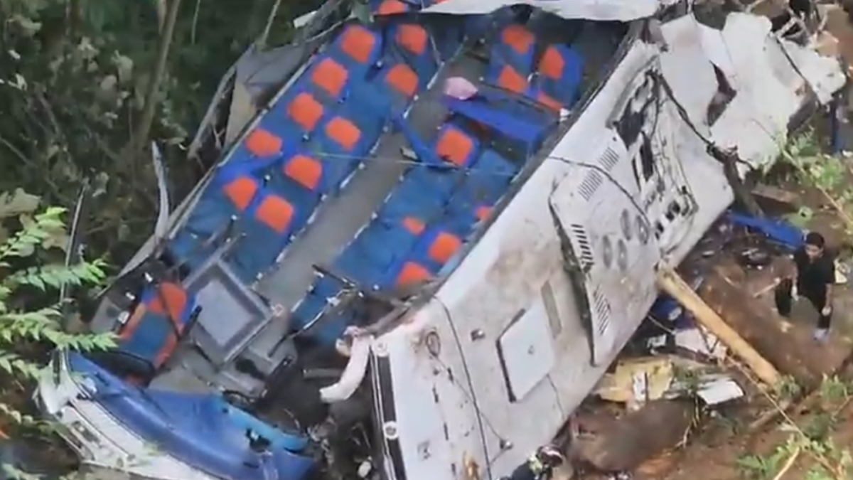 Joven herido en fatal accidente de autobús escolar en Remedios, Antioquia, relata momentos de angustia: “Traté de llamar a los servicios de emergencia”

 – En la mira