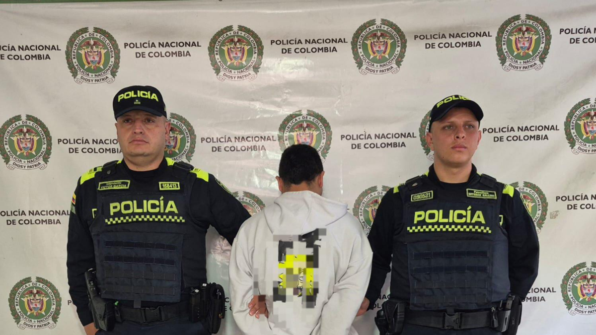 Lo acusan de ser responsable de ataque armado que mató a tres personas en Popayán

 – En la mira