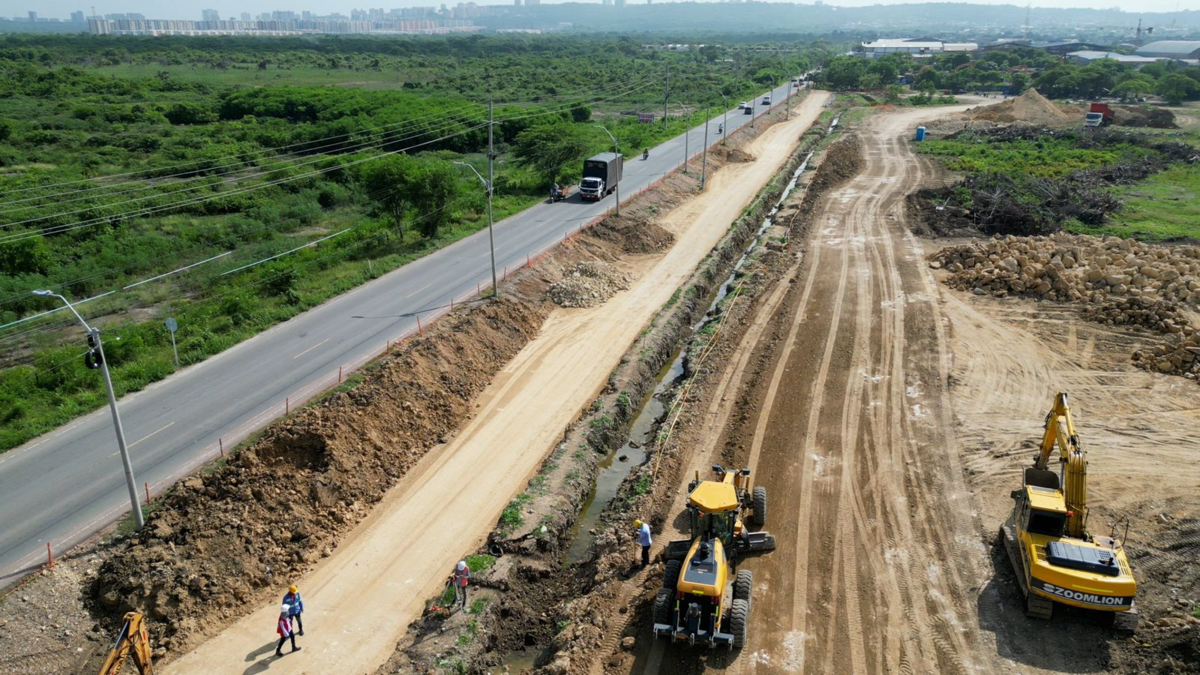 Los proyectos de autovía son un excelente paso para la competitividad regional.

 – En la mira