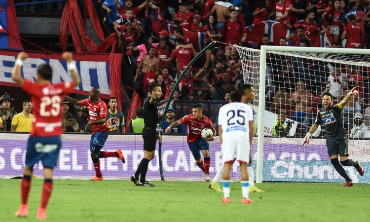 La historia de las remontadas de 3 goles en una final del FPC

 – En la mira