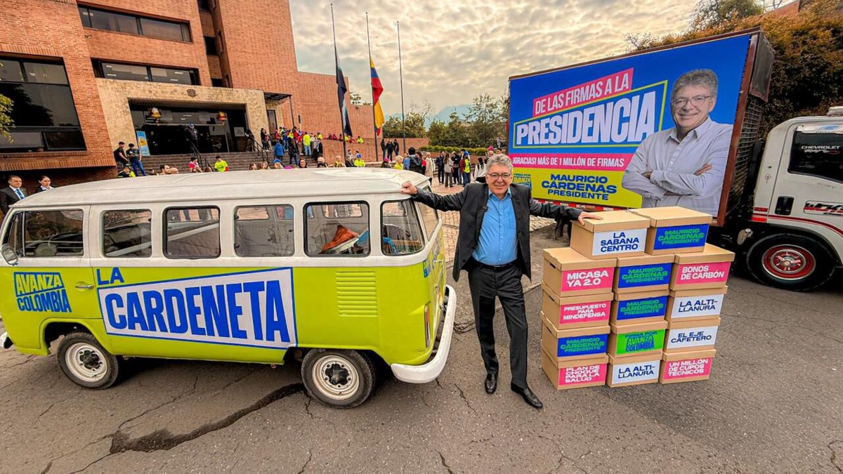 “No voy a vetar a nadie. Pero esta coalición tiene un claro rechazo al petrismo”.

 – En la mira