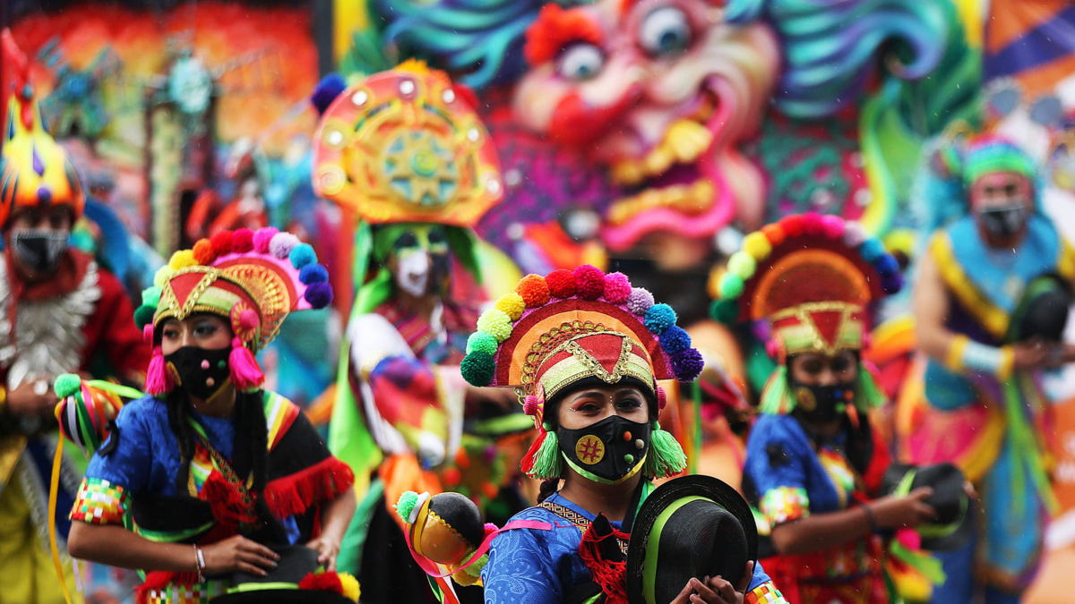 Tras anunciar la cancelación de los Carnavales de Blancos y Negros, confirmó que el evento se realizaría en enero

 – En la mira