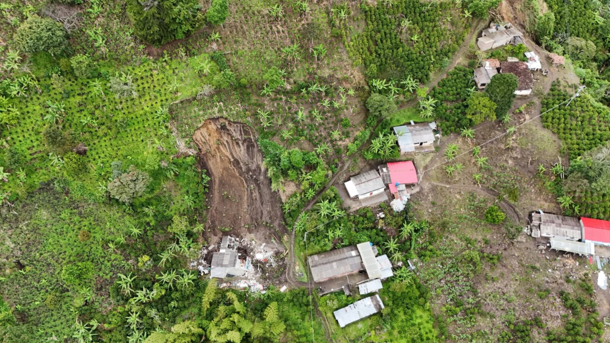 Una gran avalancha sepultó una casa en la que vivían un niño y un adulto, que perdieron la vida

 – En la mira