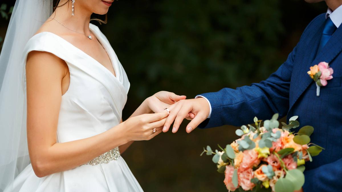 Contrató a un hombre para organizar su boda y le robó 31 millones de pesos

 – En la mira