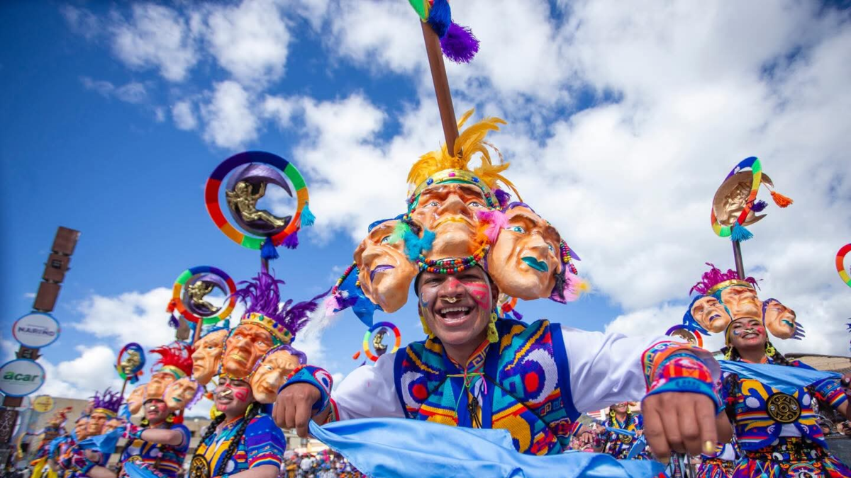 Danza y música “Canto a la tierra”, desfile que recorrió el camino del carnaval en Pasto con gran emoción y admiración

 – En la mira