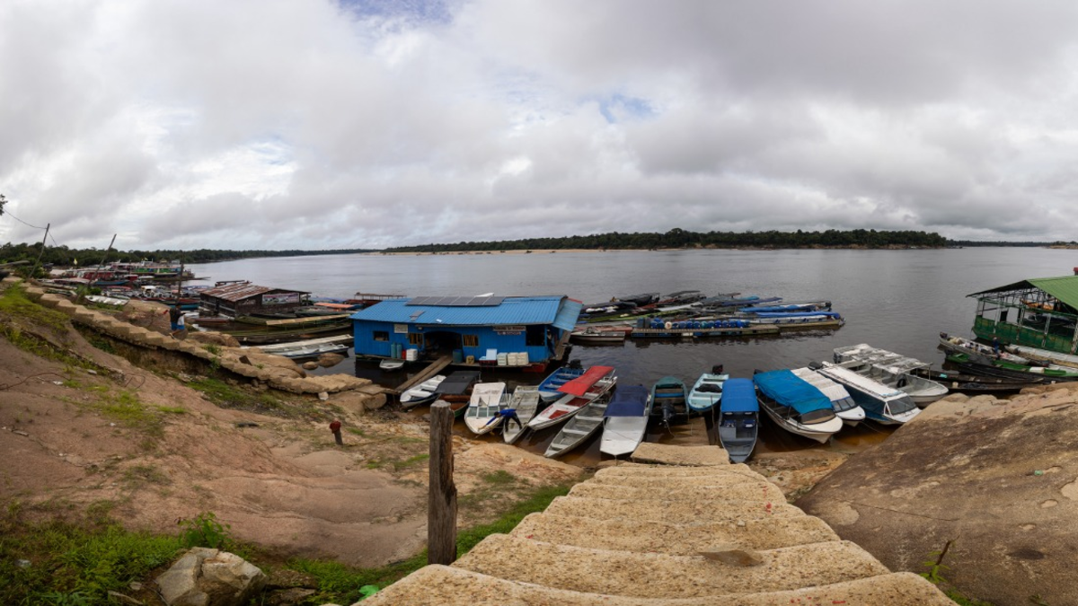 Hay escasez de combustible y alimentos.

 – En la mira