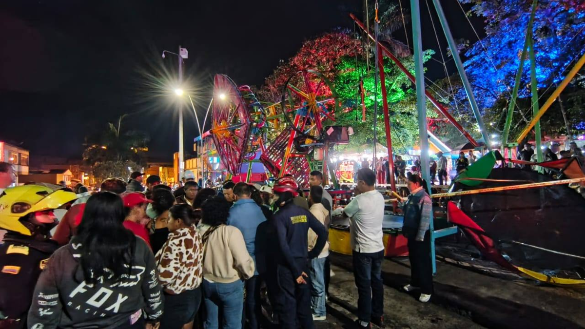 Así fue el operativo de rescate tras el desplome de una atracción mecánica, que dejó varias personas heridas durante la feria Barbosa en Santander

 – En la mira