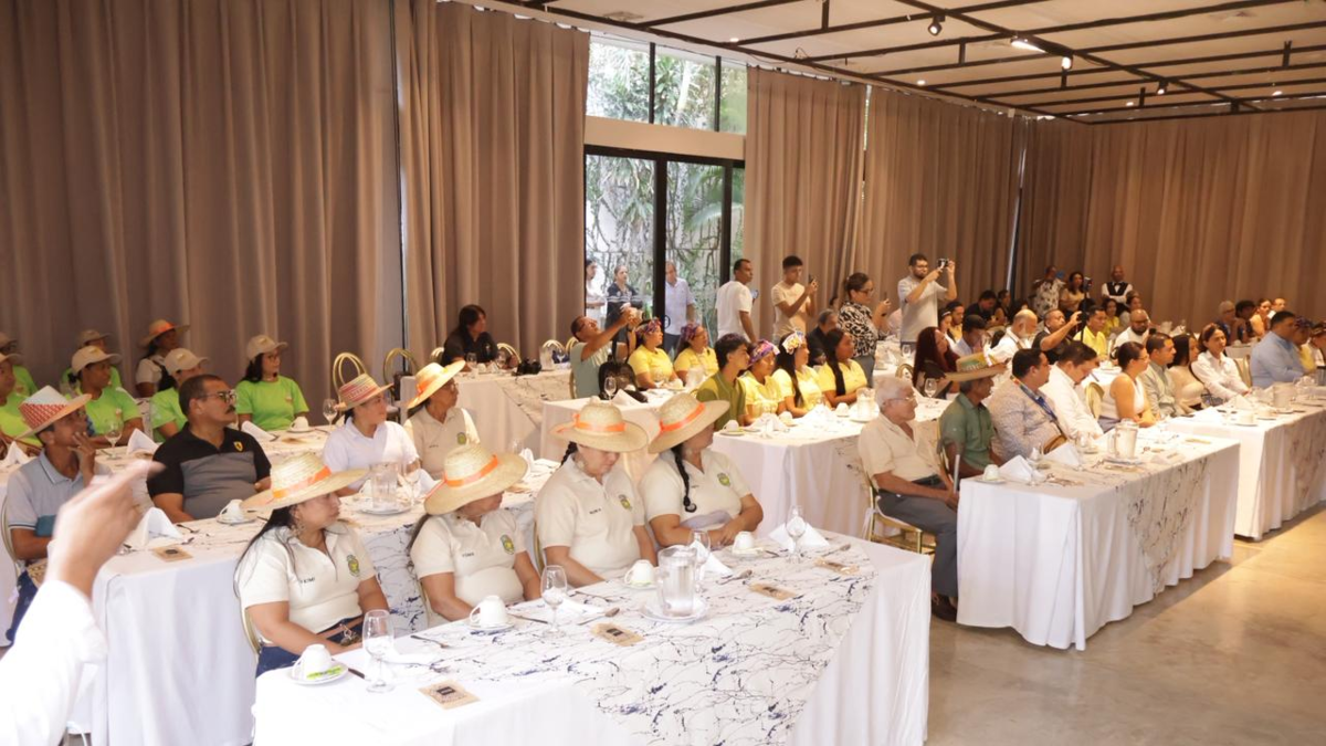 Sibarco y un evento con más de treinta años de tradición: así comenzó la inauguración oficial del XXXV Festival de Guandú y Yuca Bollo

 – En la mira