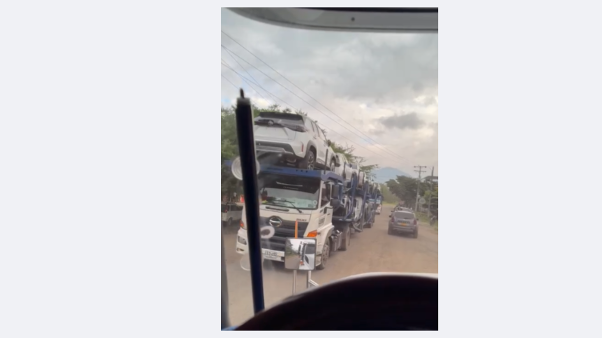 Disidentes roban dos tractocamiones con camionetas de alta gama en la carretera Panamericana del valle: secuestraron a sus conductores durante 10 horas

 – En la mira