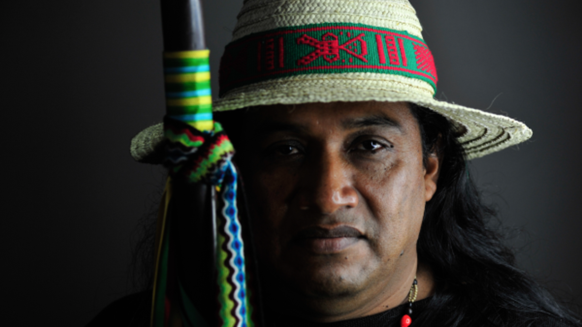 No ha ocupado ningún cargo público y tiene título de bachiller.

 – En la mira