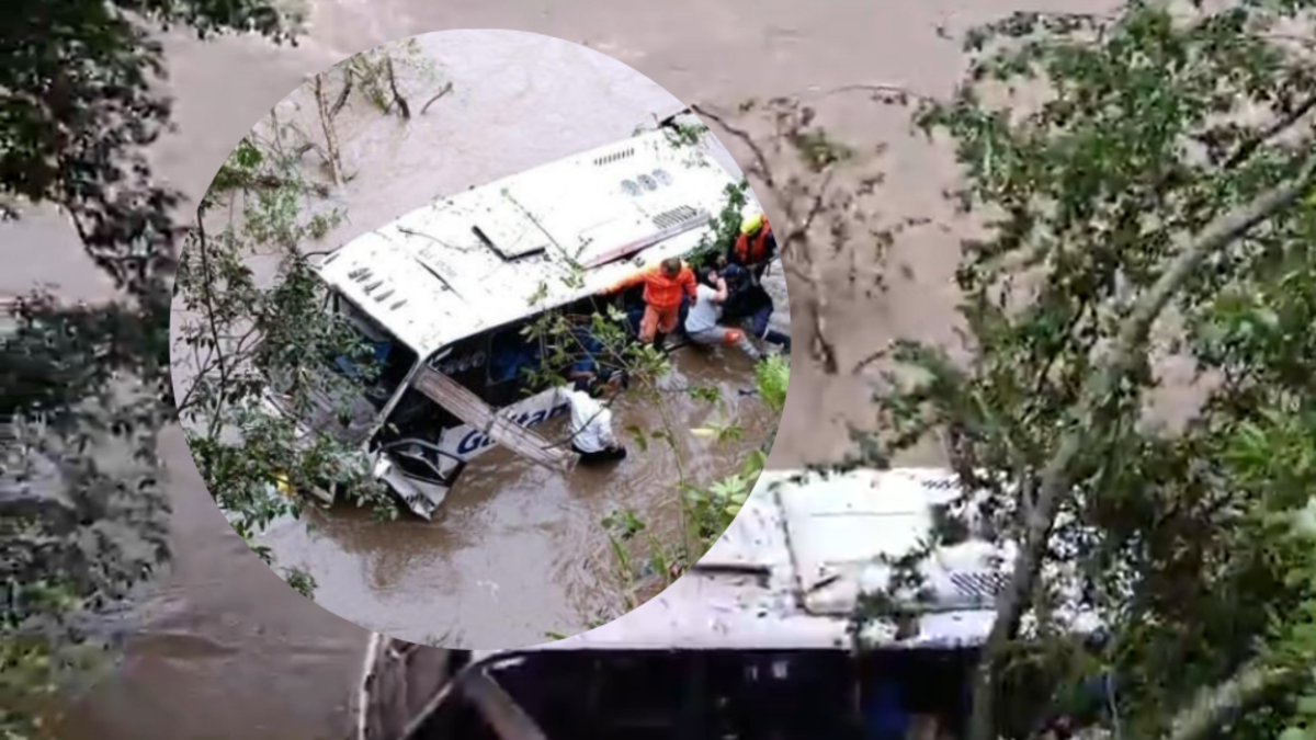 Bus de transporte público en la ruta de Cali

 – En la mira