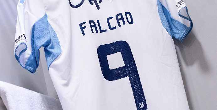 Falcao se reunió con un viejo amigo en La Bombonera

 – En la mira