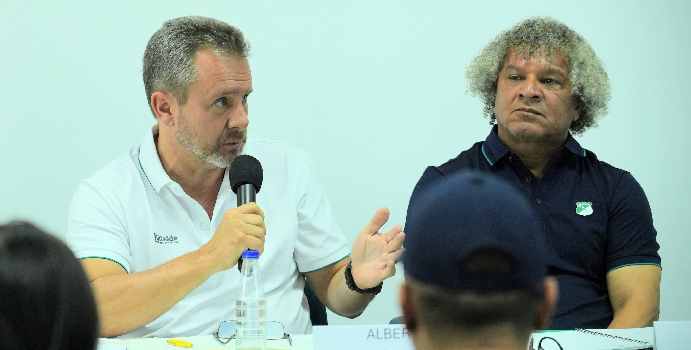 Gamero pidió más refuerzos a la directiva del Deportivo Cali

 – En la mira