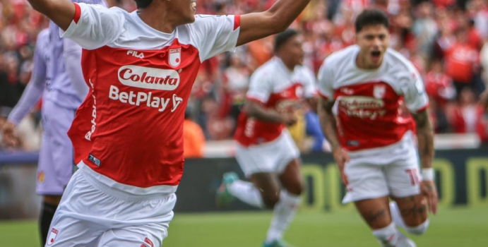 No llegaron ofertas por este jugador y seguirá en Santa Fe

 – En la mira