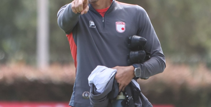 No lo quieren en Santa Fe, pero tendrá que quedarse: no hay opción

 – En la mira