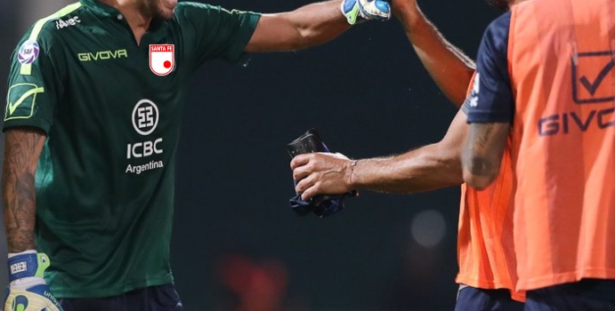 Llegó a Bogotá y se sumará a la pretemporada con Santa Fe

 – En la mira