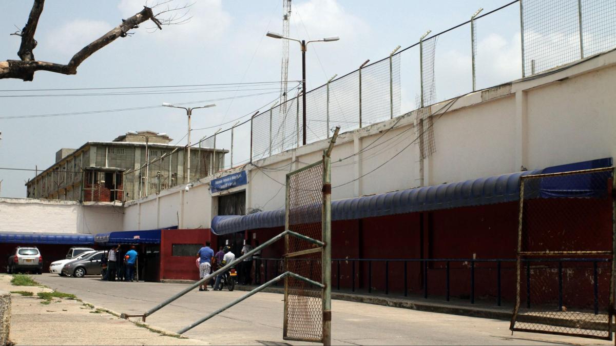 Personal administrativo del penal El Bosque no trabajará en oficinas

 – En la mira