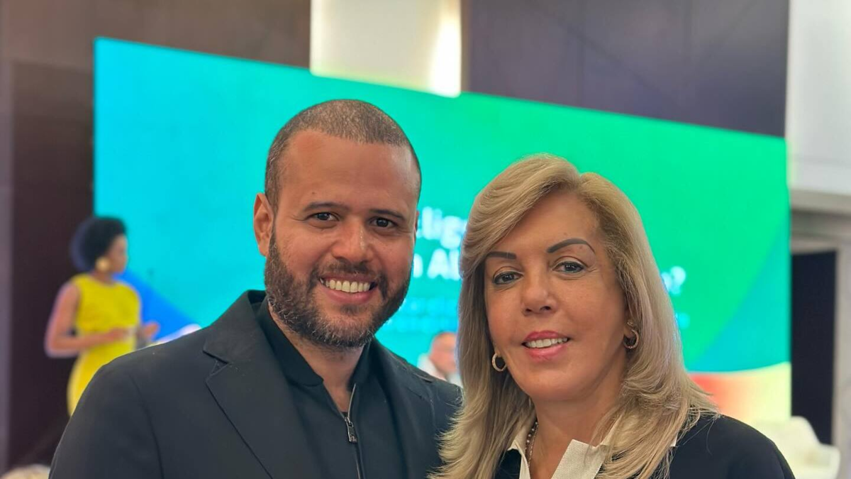 Reportan muerte del abogado Jairo Prado, hijo de la exgobernadora del Valle del Cauca, Clara Luz Roldán

 – En la mira