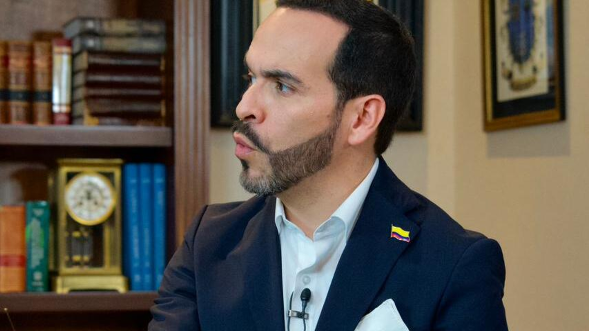 Cambio Radical y Centro Democrático respondieron a las críticas de Abelardo de la Espriella a los partidos tradicionales

 – En la mira