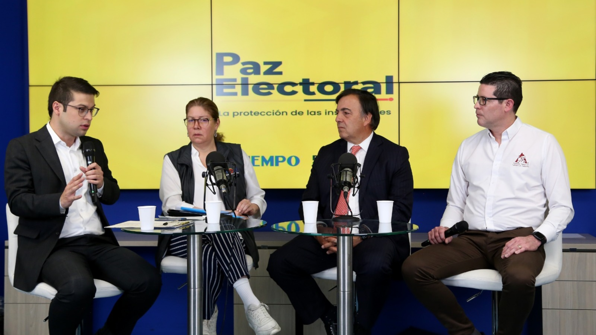 Ministerio de Educación, Fedecafeteros y ex registrador Galindo apoyan organización de la elección en la Comisión de Paz Electoral

 – En la mira
