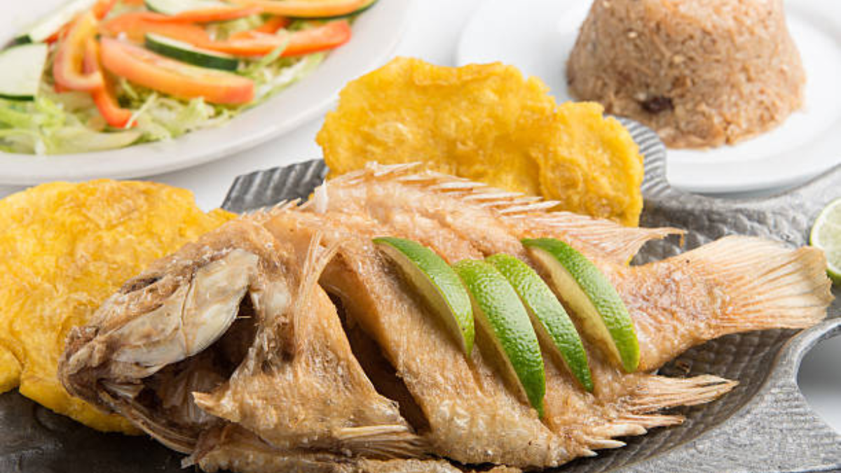 Una veintena de restaurantes ofrecen recetas creativas y exquisitas con mojarra tradicional.

 – En la mira