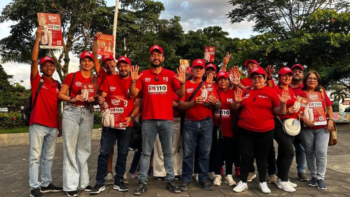 Edwin Maldonado se dirige a la Cámara

 – En la mira