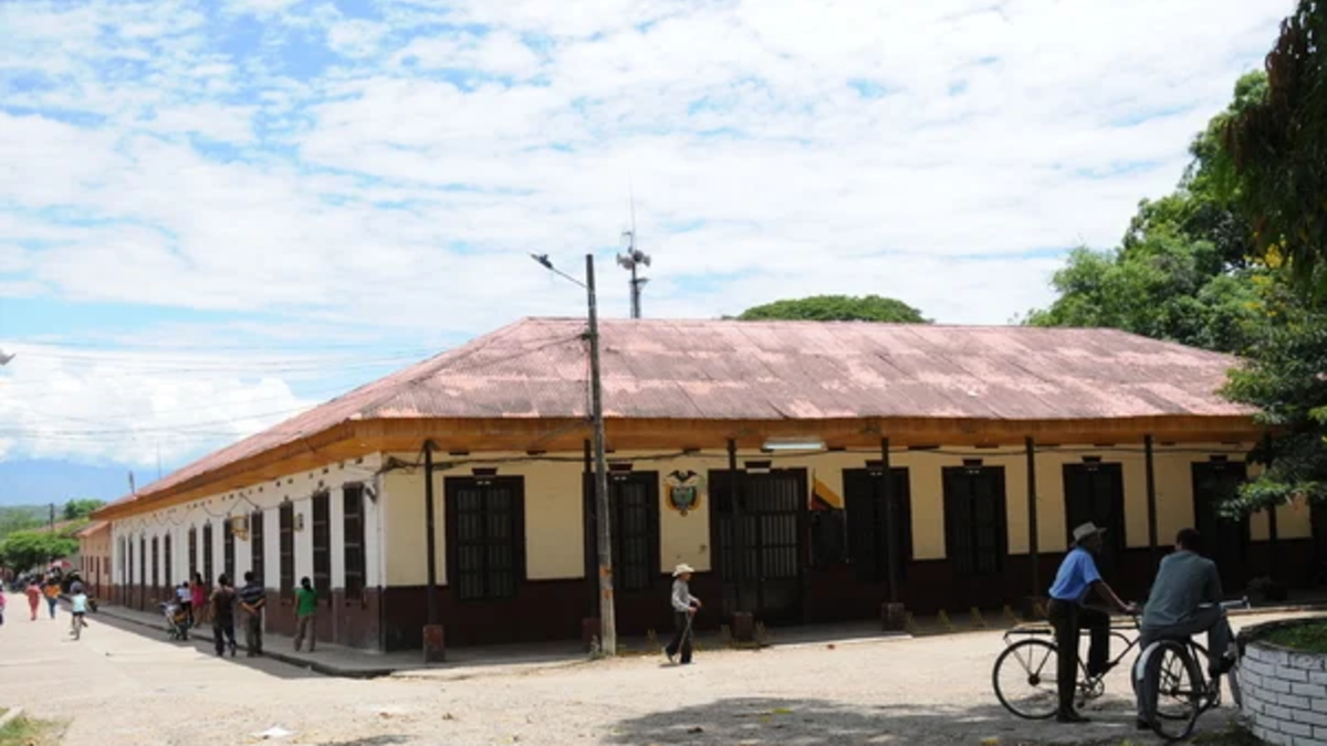 Tres personas fueron asesinadas en Ataco, Tolima en un vehículo

 – En la mira