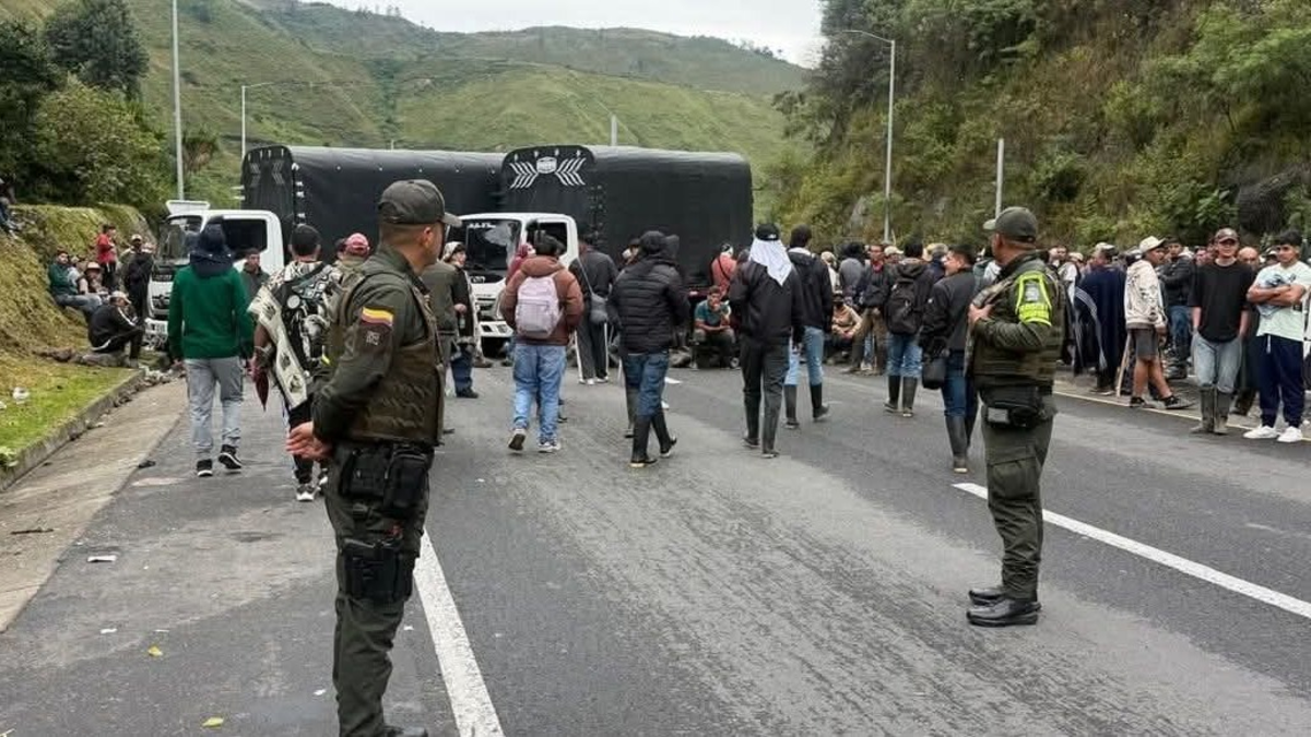 El tío del gobernador del Cauca es uno de los tres heridos por explosión de artefacto explosivo en zona rural de La Vega

 – En la mira