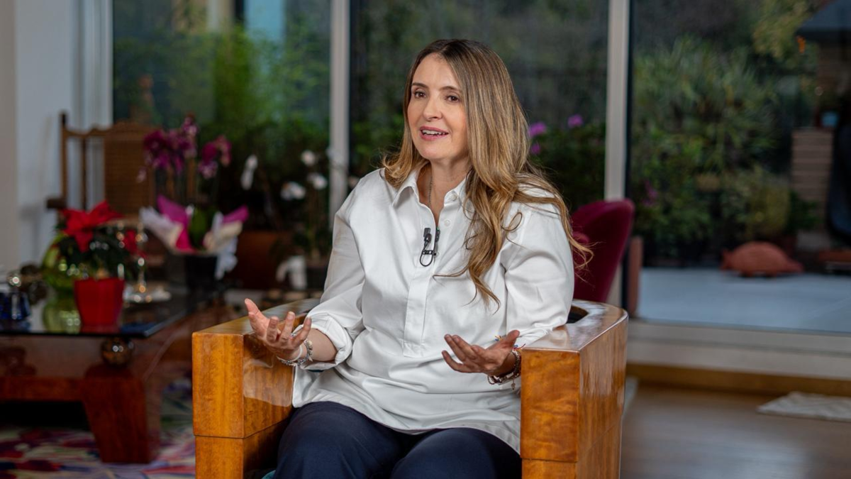 Paloma Valencia critica orden del presidente Gustavo Petro de liquidar la quebrada EPS de Colombia: “Crisis humanitaria”

 – En la mira