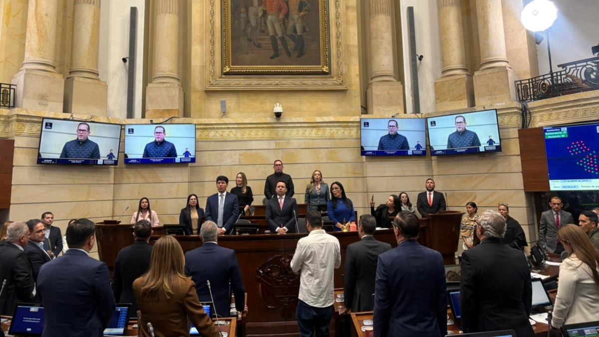 Salud, seguridad y gasto público marcan el debate con candidatos presidenciales en el Senado

 – En la mira