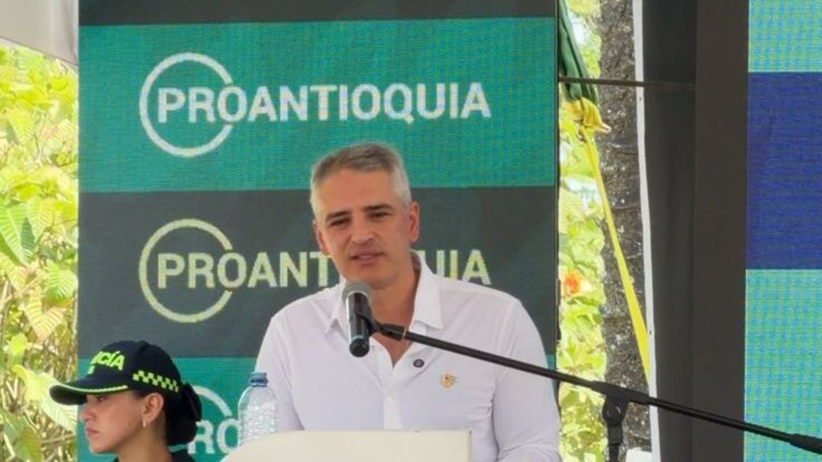 Gobernador Andrés Julián Rendón reacciona en asamblea de Proantioquia a comentarios sobre su departamento: “Antioquia se defiende”

 – En la mira