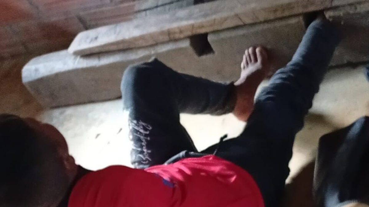 Le pusieron trampa a un padre de familia nativo que fue sancionado por el resguardo en Antioquia por reabrir las aulas

 – En la mira