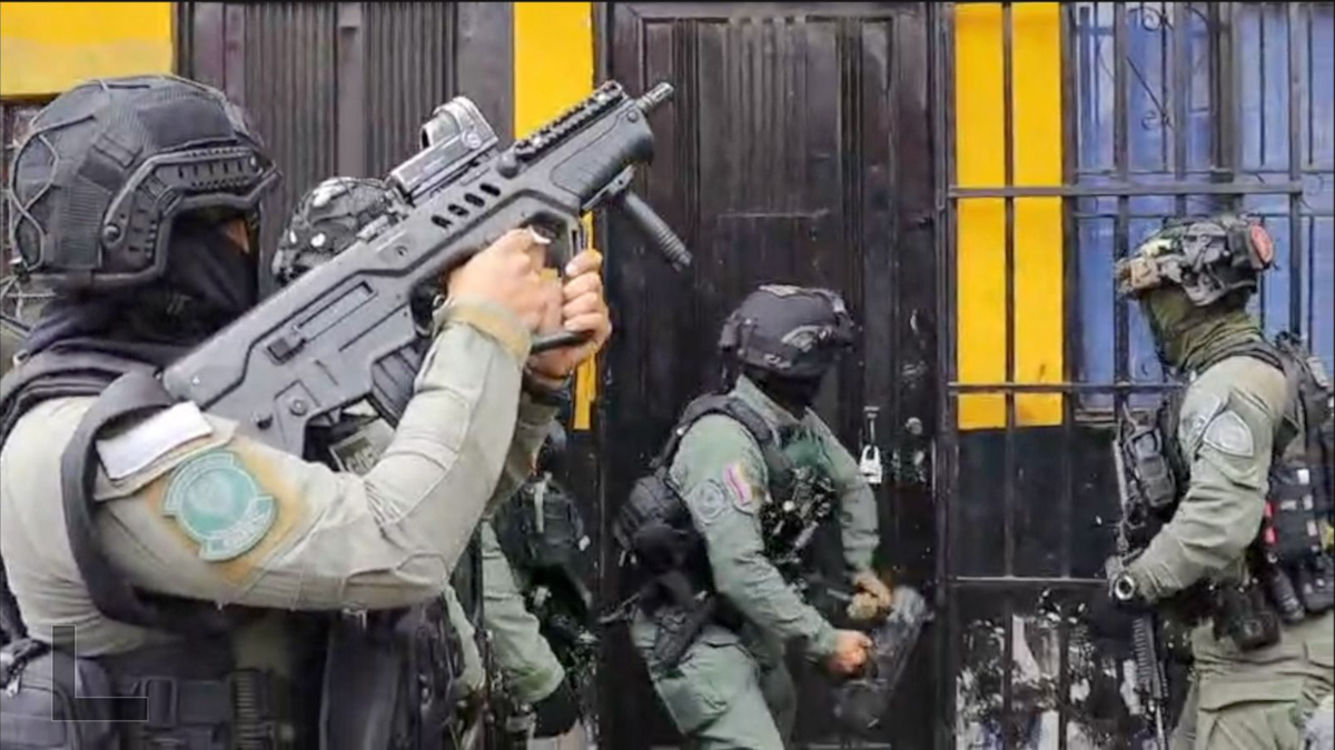 Duro golpe a una banda que trafica drogas y roba motos y autos en talleres y estacionamientos de Cali: encontradas 2.778 motos falsas

 – En la mira