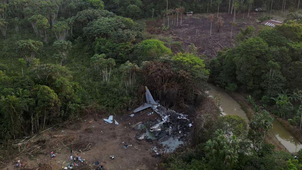 Hallan caja negra de avión de la FAC estrellado en Putumayo

 – En la mira