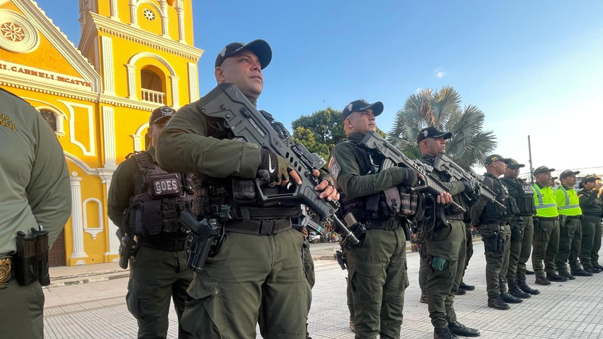 Bolívar lanza un plan de seguridad con 1.600 policías para proteger la Semana Santa en 34 municipios y apoyar el turismo y la movilidad

 – En la mira
