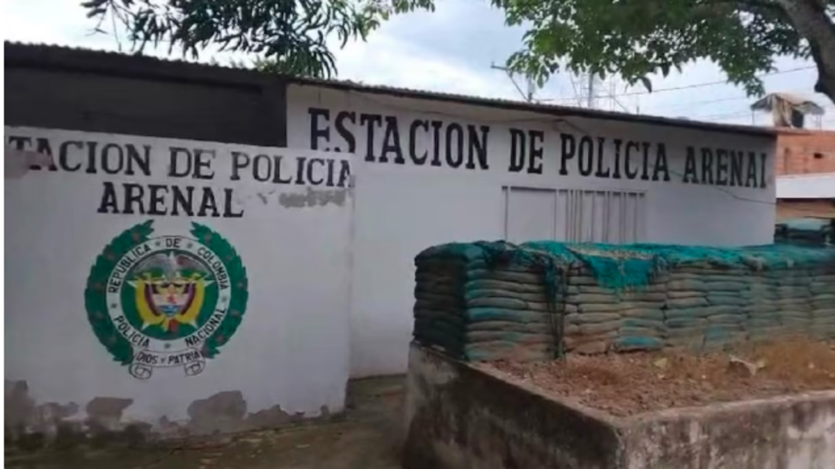 estaría dirigido contra la comisaría

 – En la mira