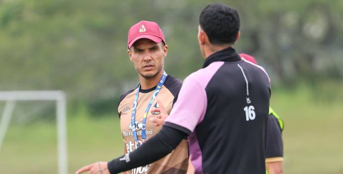 Confirman sanción a Lucas González por la Copa Libertadores

 – En la mira