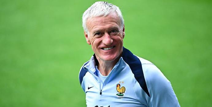 Deschamps anuncia rotaciones de Francia contra Colombia

 – En la mira