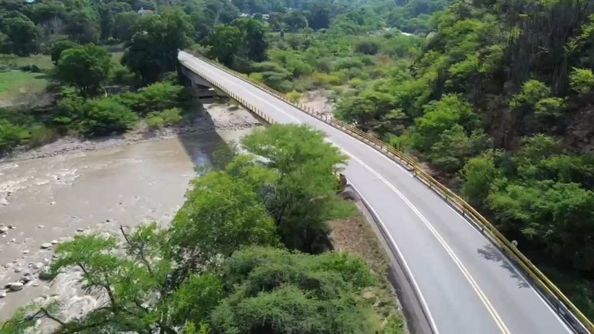 Señal SOS activada por el Colegio de Ingenieros de Santander ante una intervención urgente en el puente de El Pescadero por socavones y riesgo de derrumbe

 – En la mira